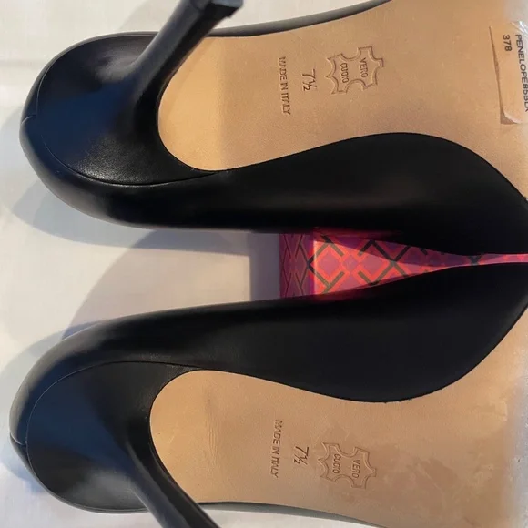 Tory Burch 3 1/2 inch high heel - Picture 4 of 8